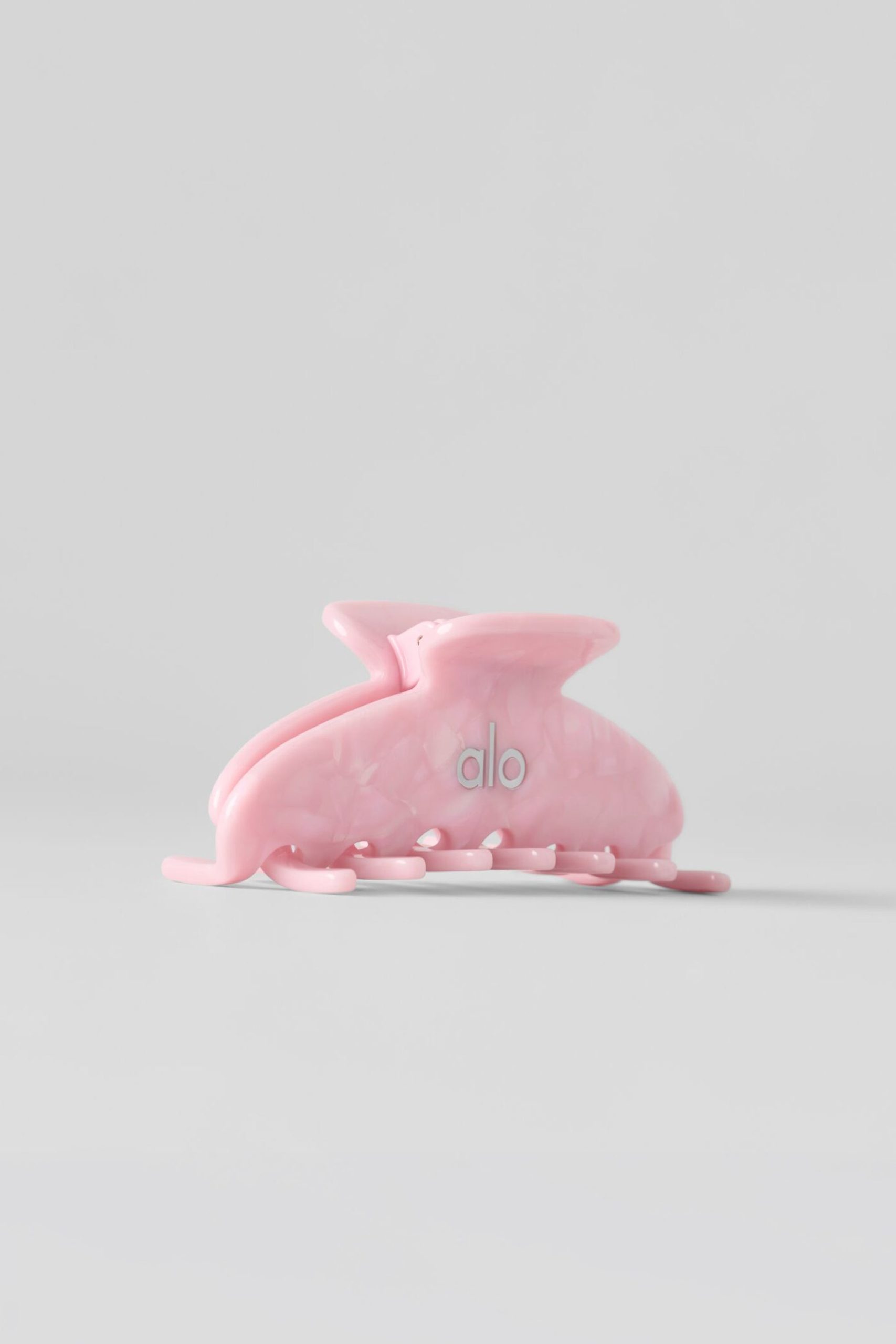 90's Claw Clip - Pink Marshmallow Shell - Image 2