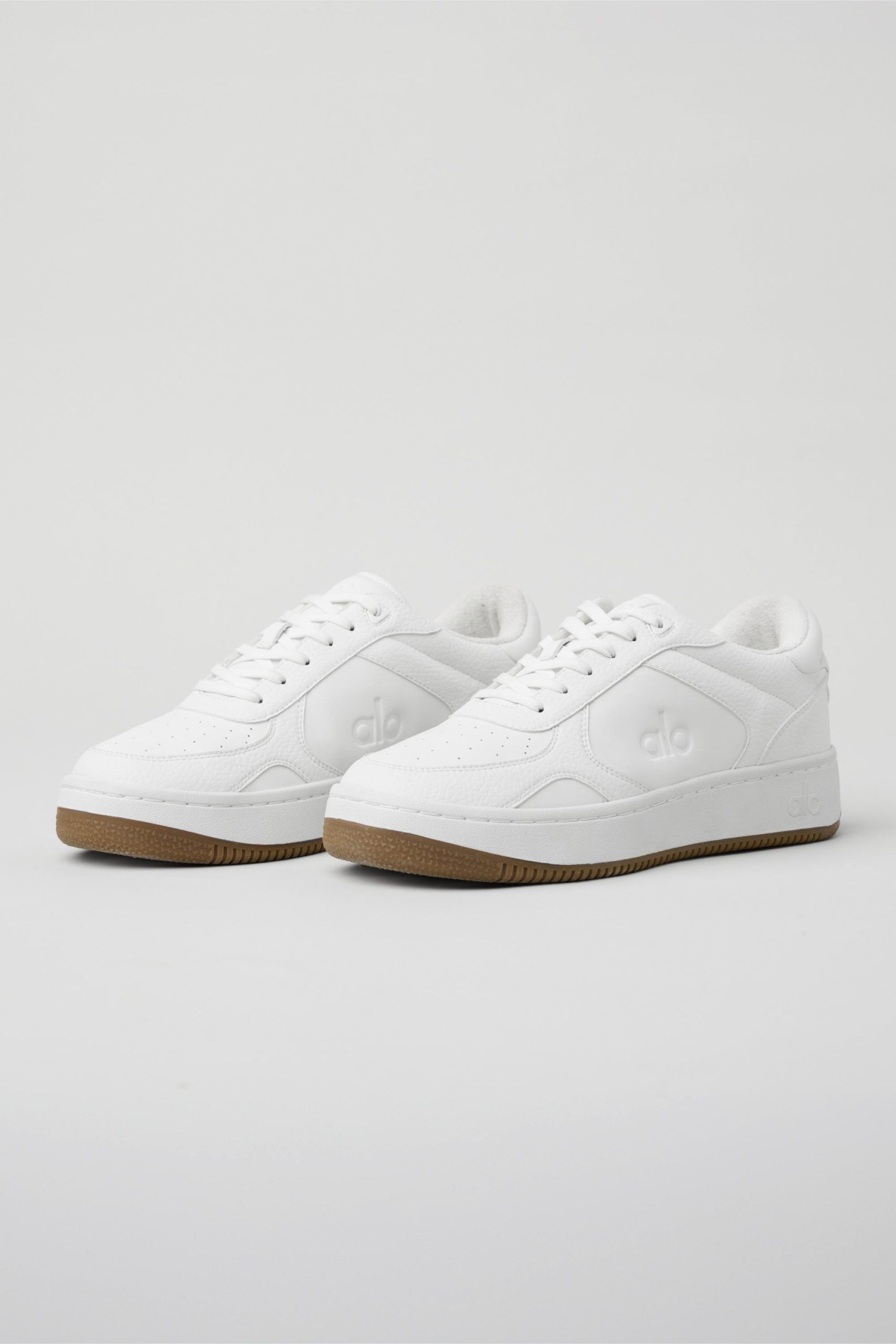 ALO Recovery Mode Sneaker - Natural White/Gum - Image 4