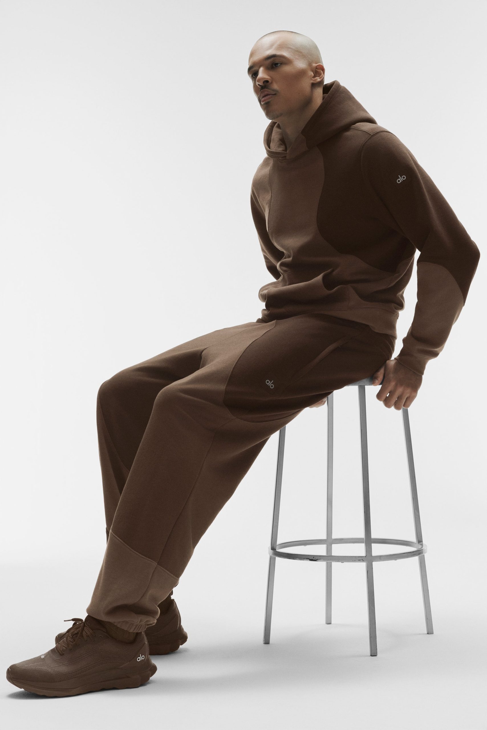 ALO Runner - Espresso - Image 6