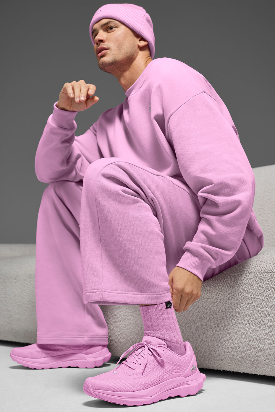ALO Runner - Candy Heart Pink - Image 3