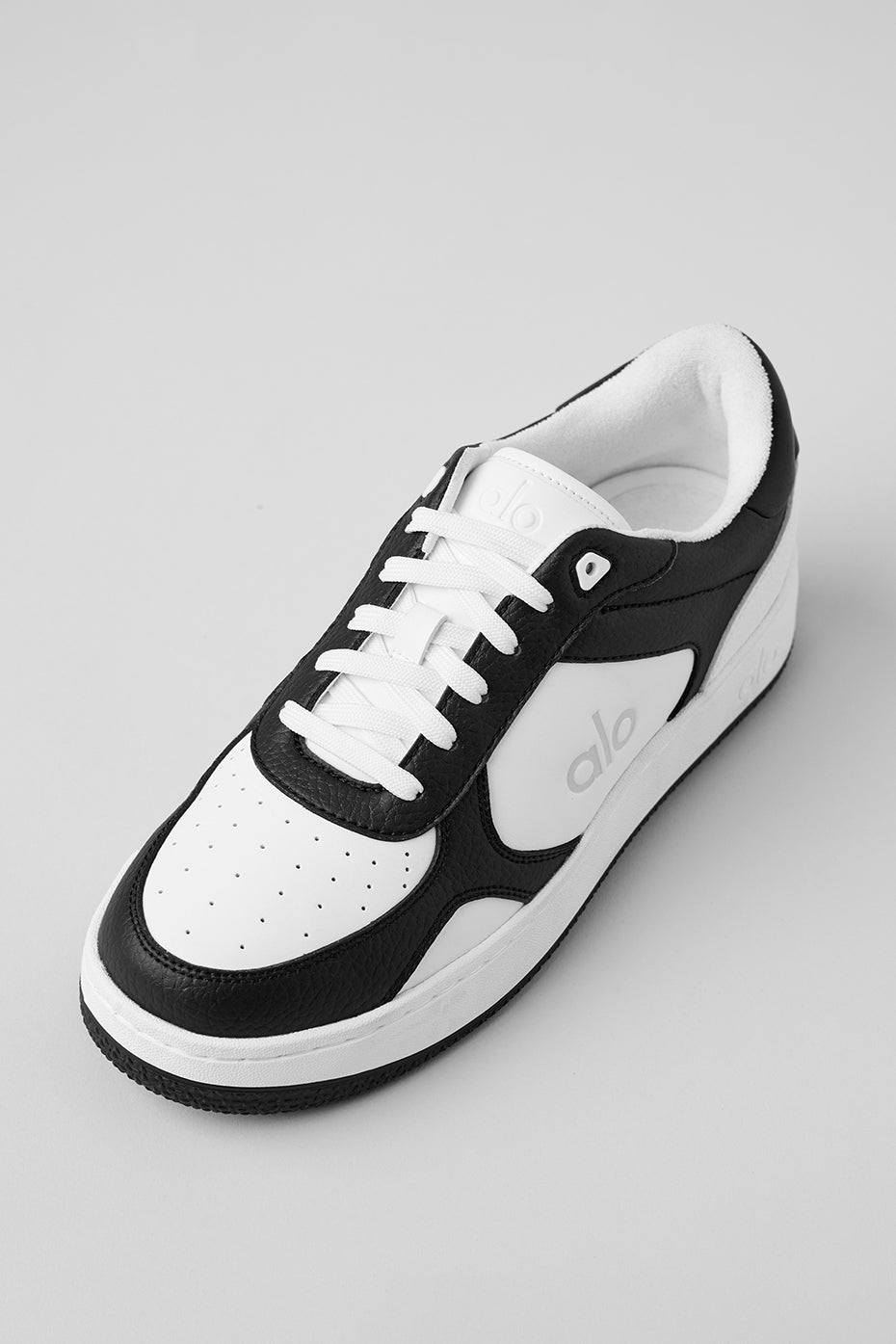 ALO Recovery Mode Sneaker - Black/White - Image 6