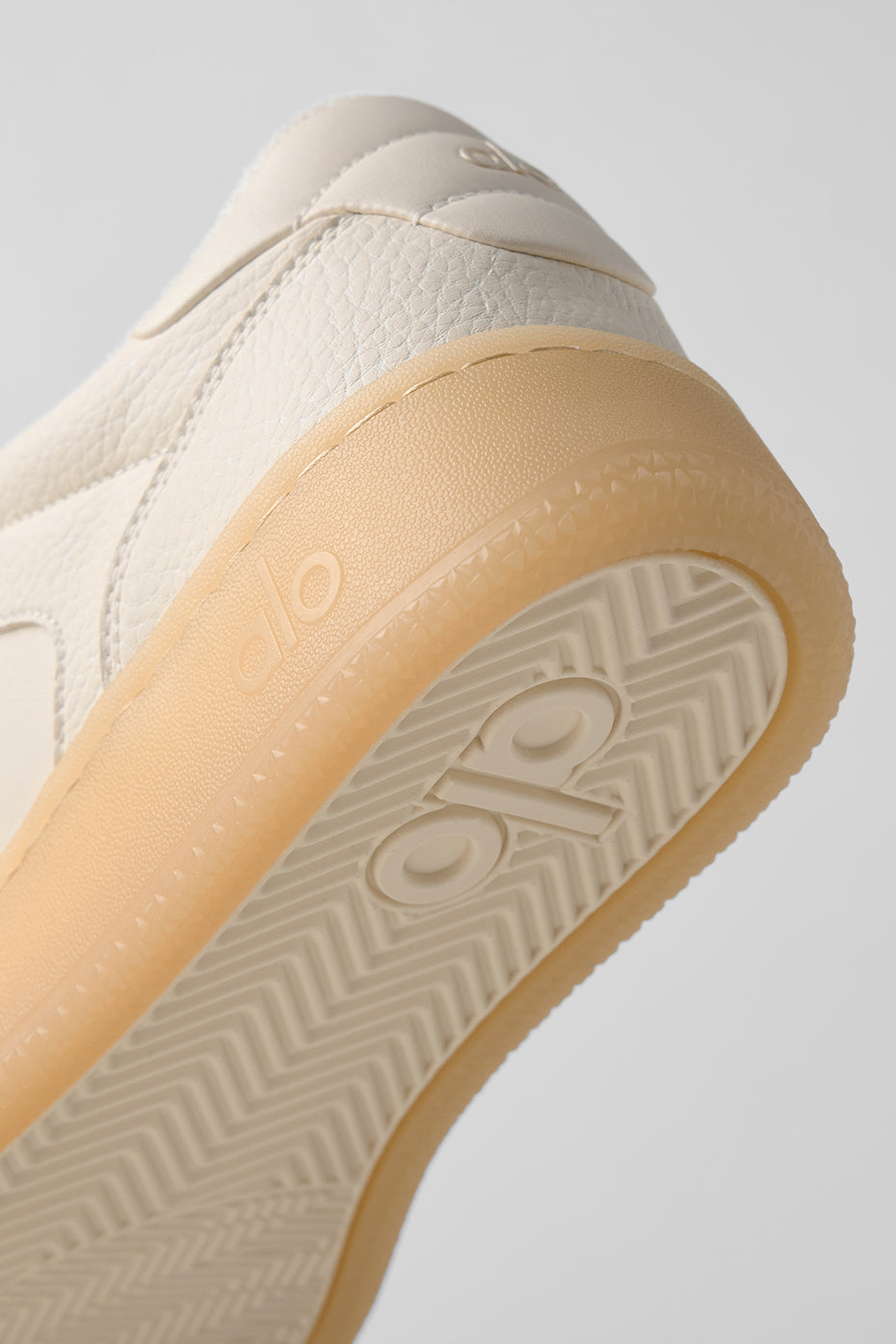 ALO Recovery Mode Sneaker - Clay - Image 7