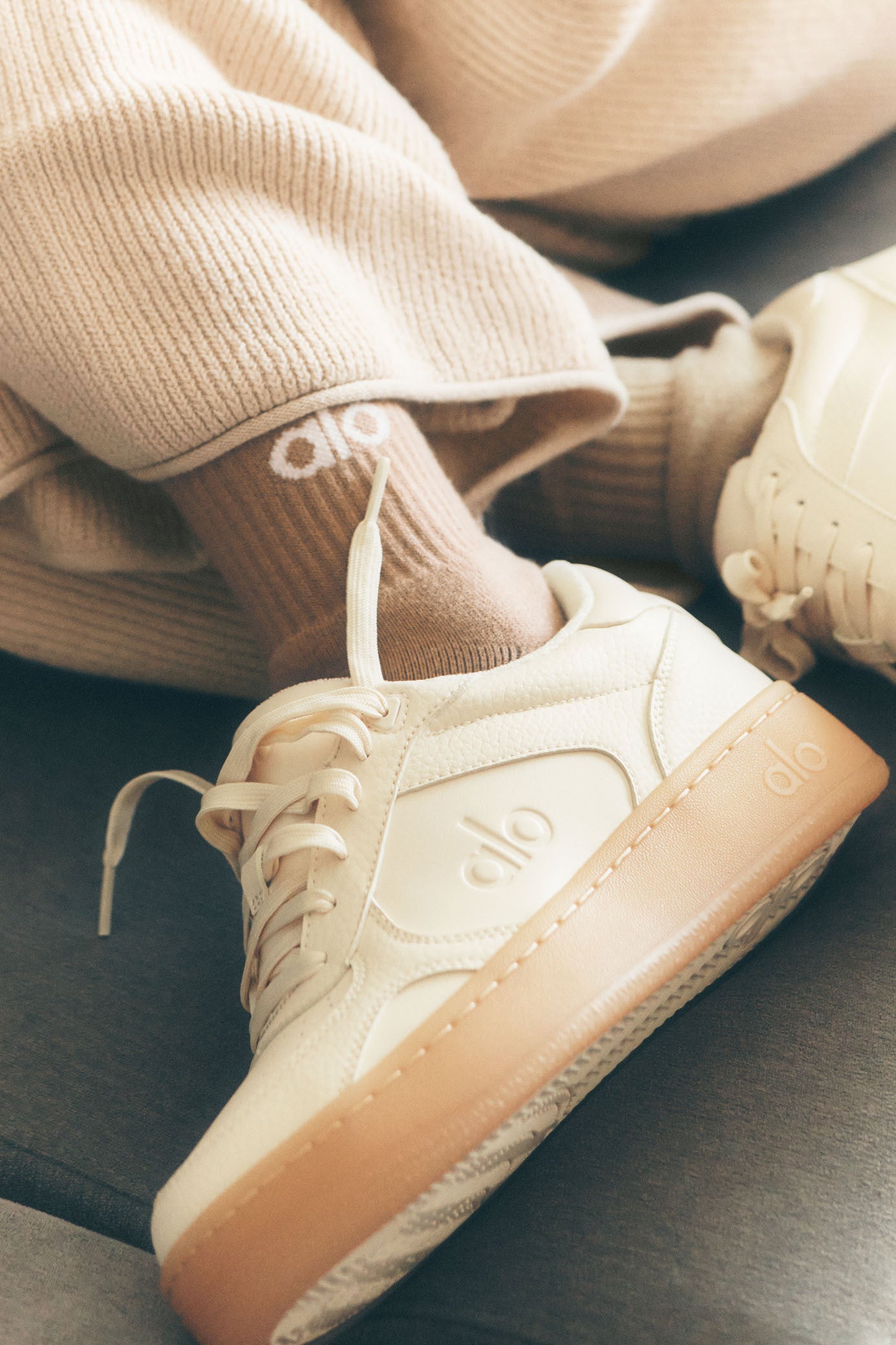ALO Recovery Mode Sneaker - Clay - Image 2