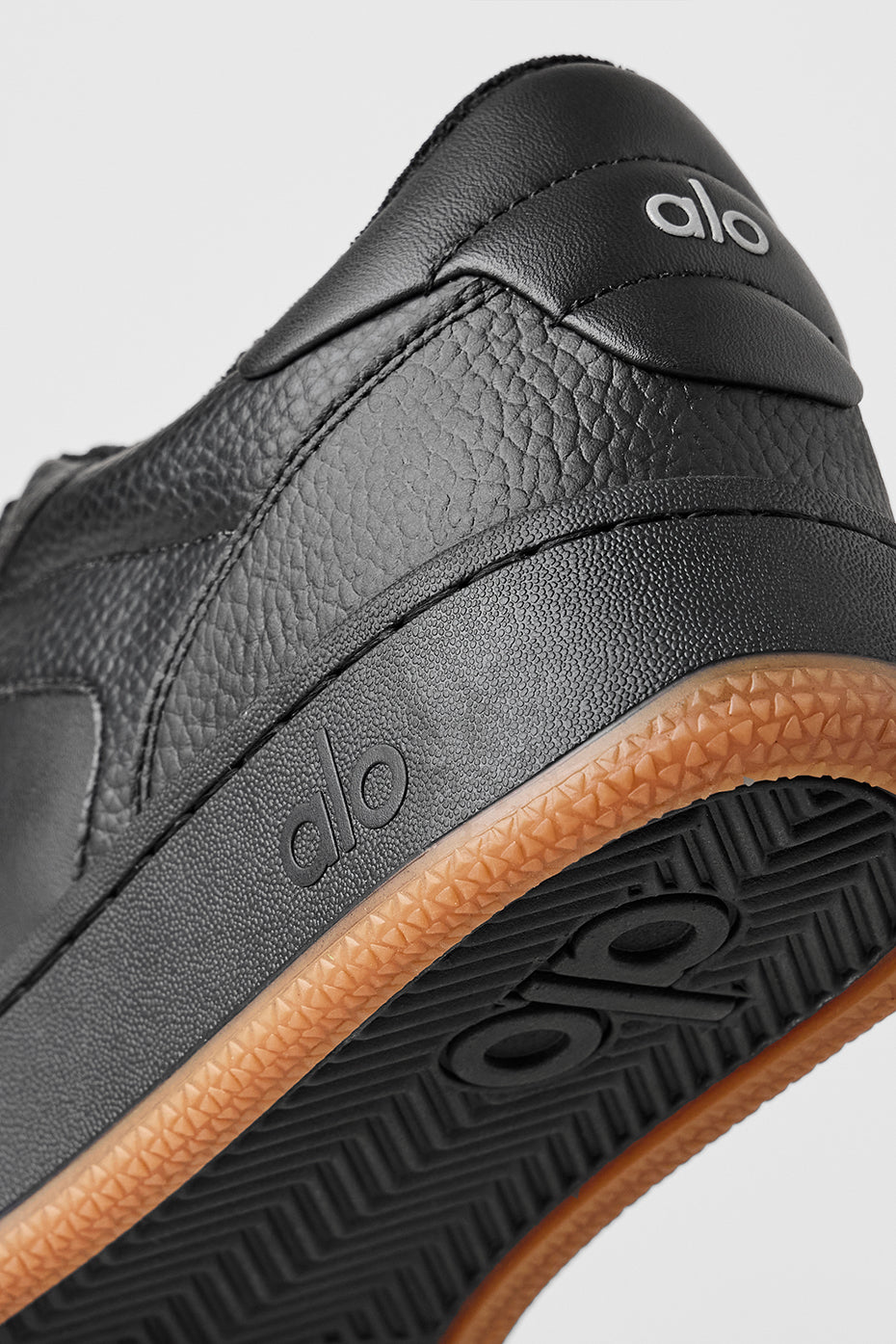 ALO Recovery Mode Sneaker - Black/Gum - Image 7