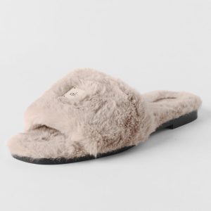 ALO Classico Faux Fur Sandal - Oat