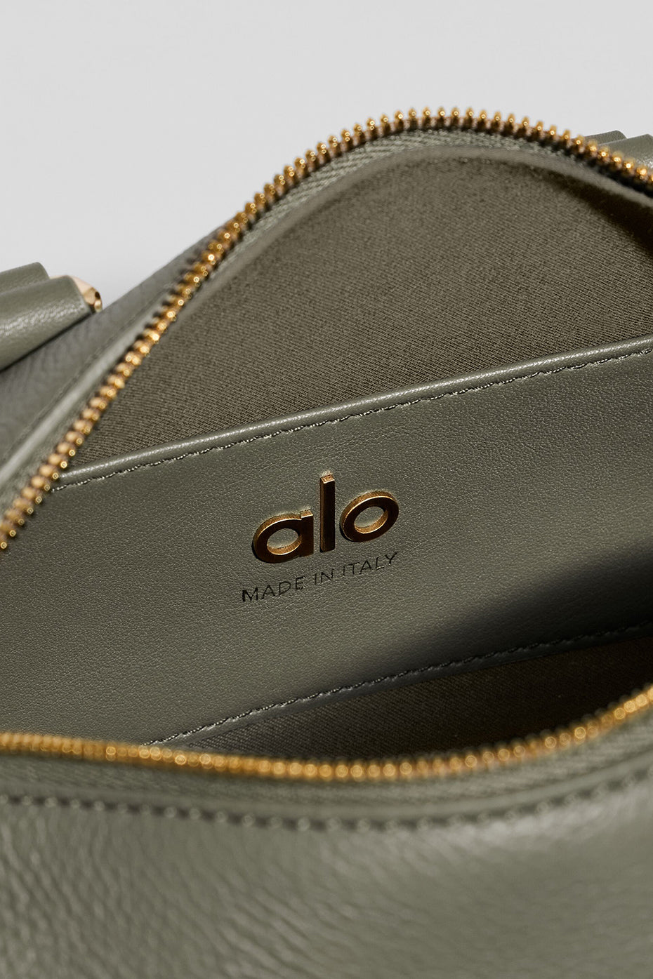 ALO Mini Voyage - Olive Tree Leather - Image 7