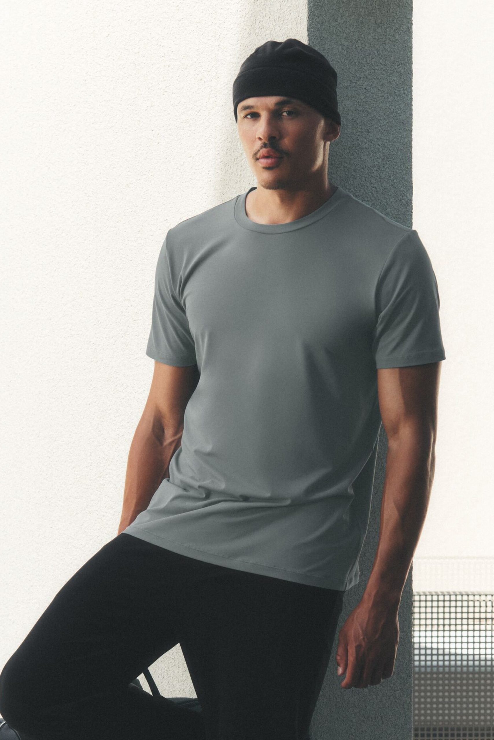Conquer Reform Crewneck Short Sleeve - Monument