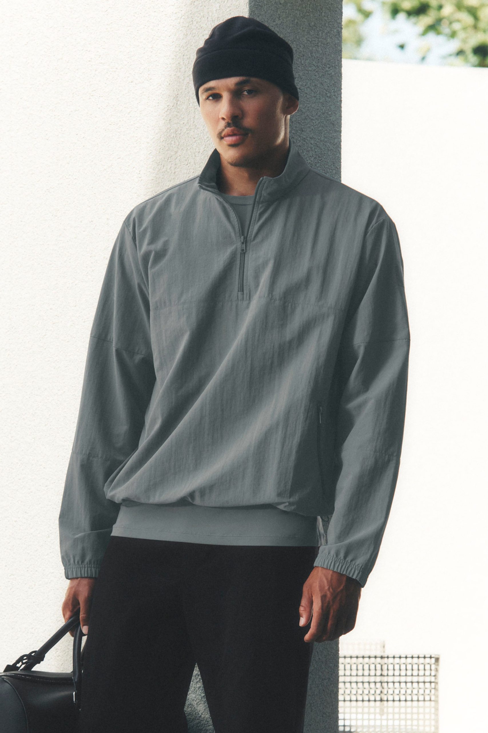 Light Weight Takeaway Track Pullover - Monument