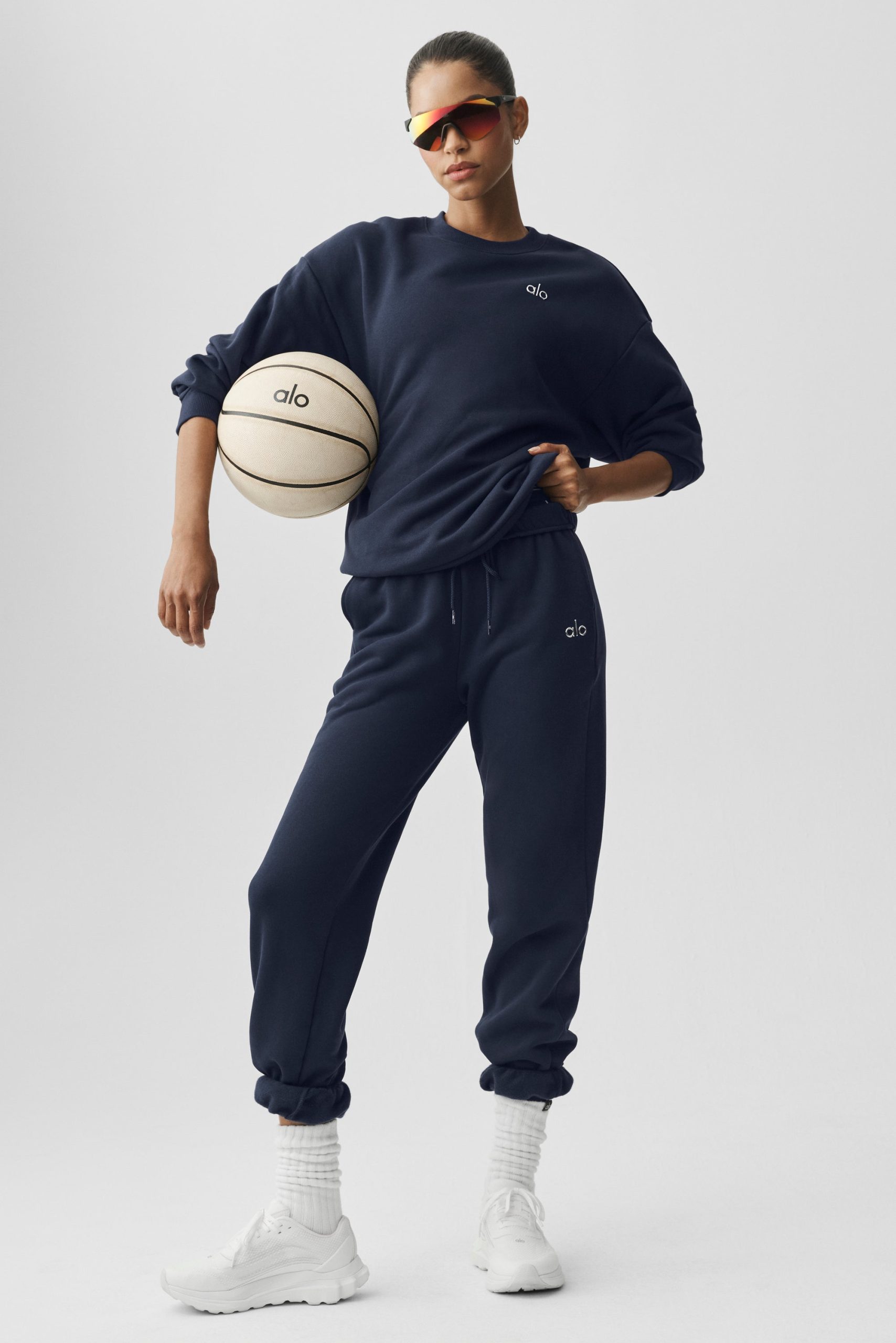 Accolade Crew Neck Pullover - Navy - Image 5