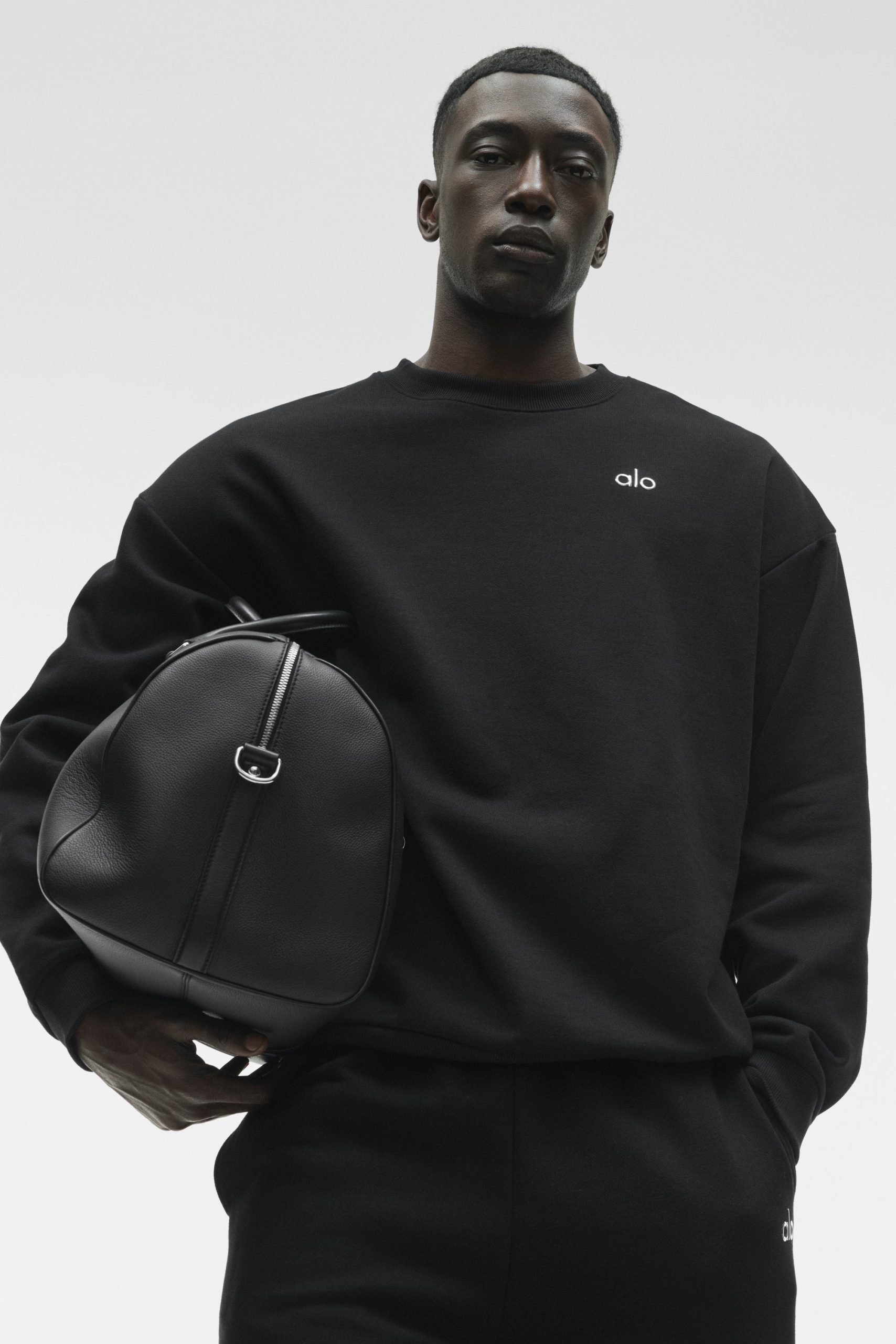 Accolade Crew Neck Pullover - Black - Image 3