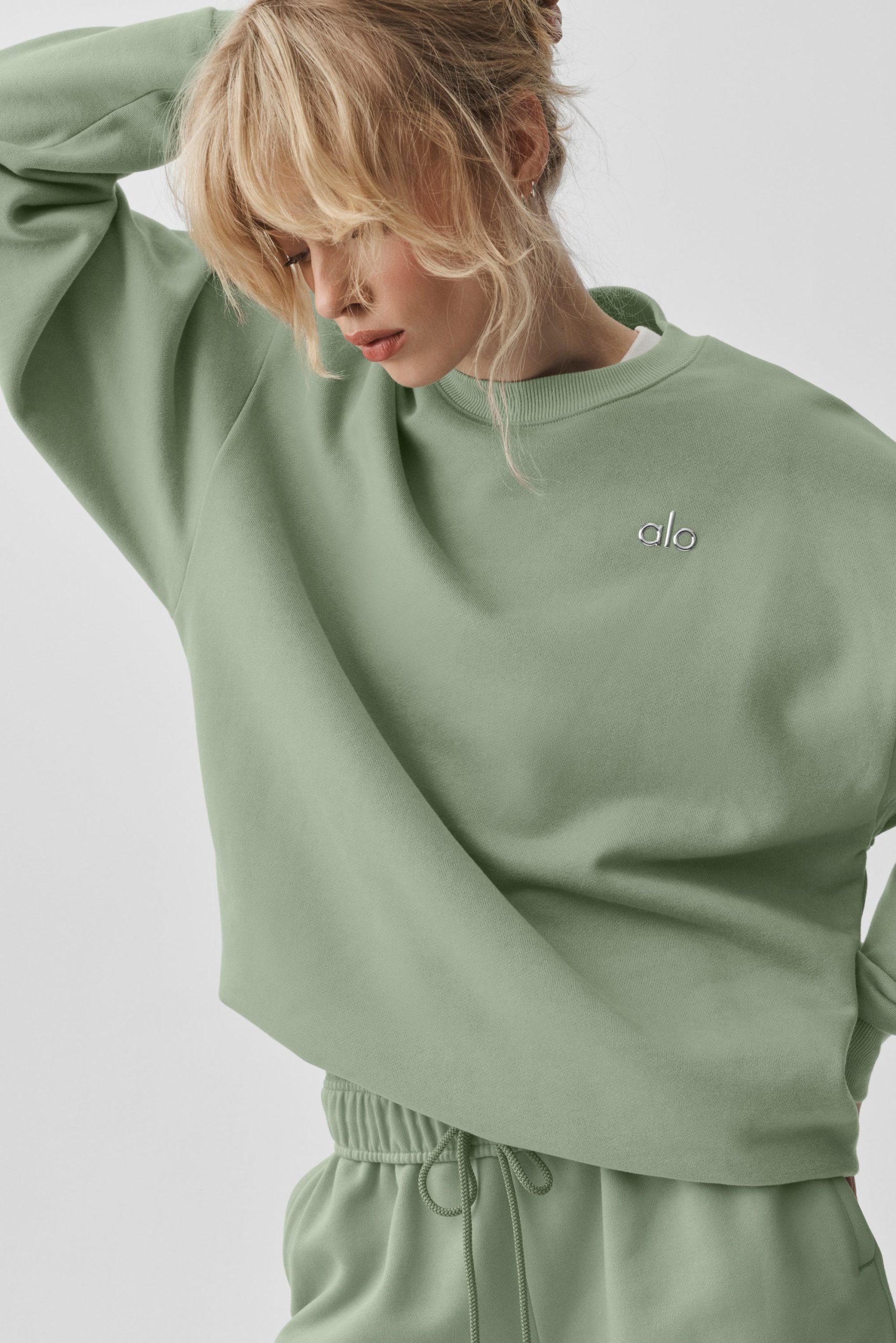 Accolade Crew Neck Pullover - Dune Grass - Image 2
