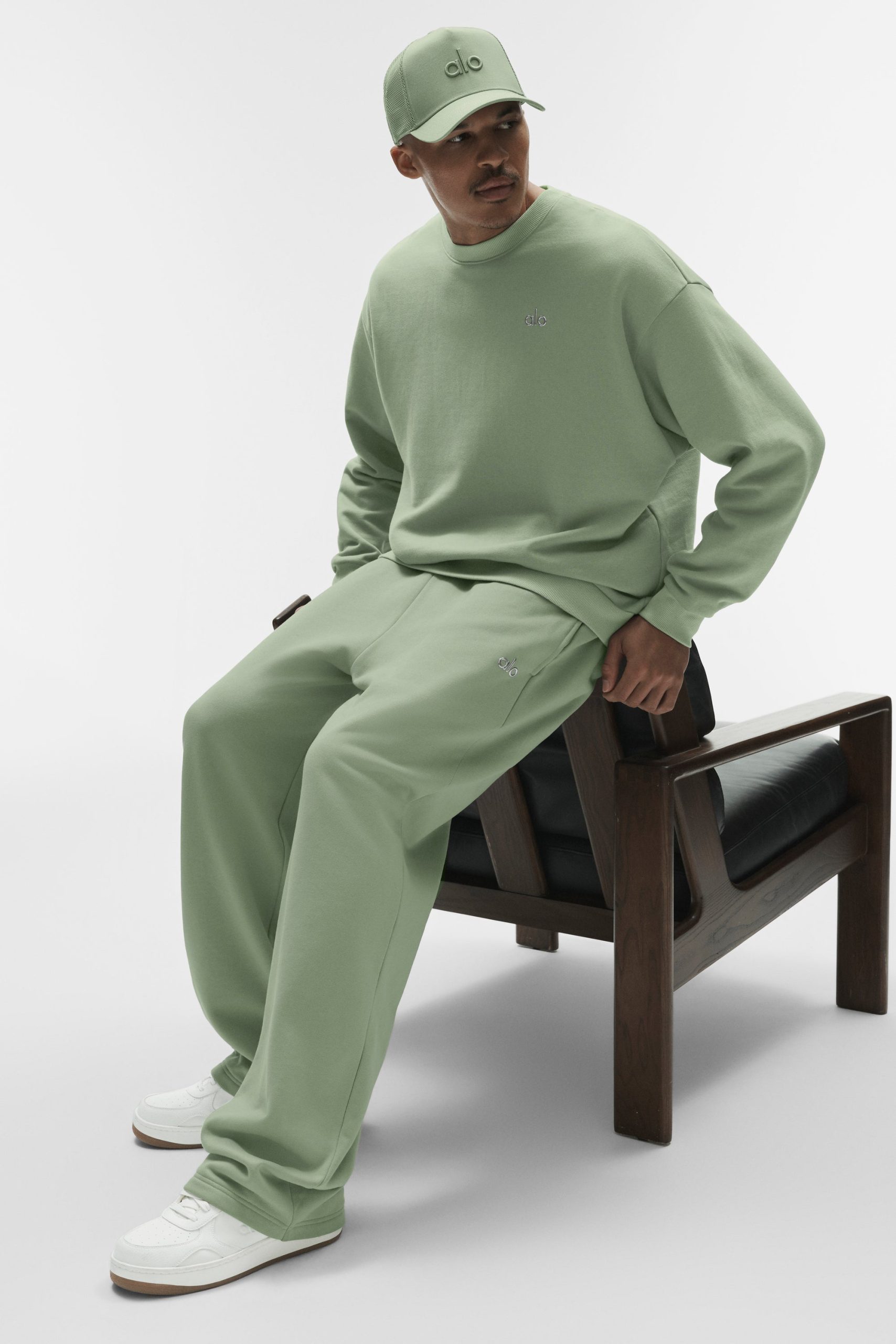 Accolade Crew Neck Pullover - Dune Grass - Image 5