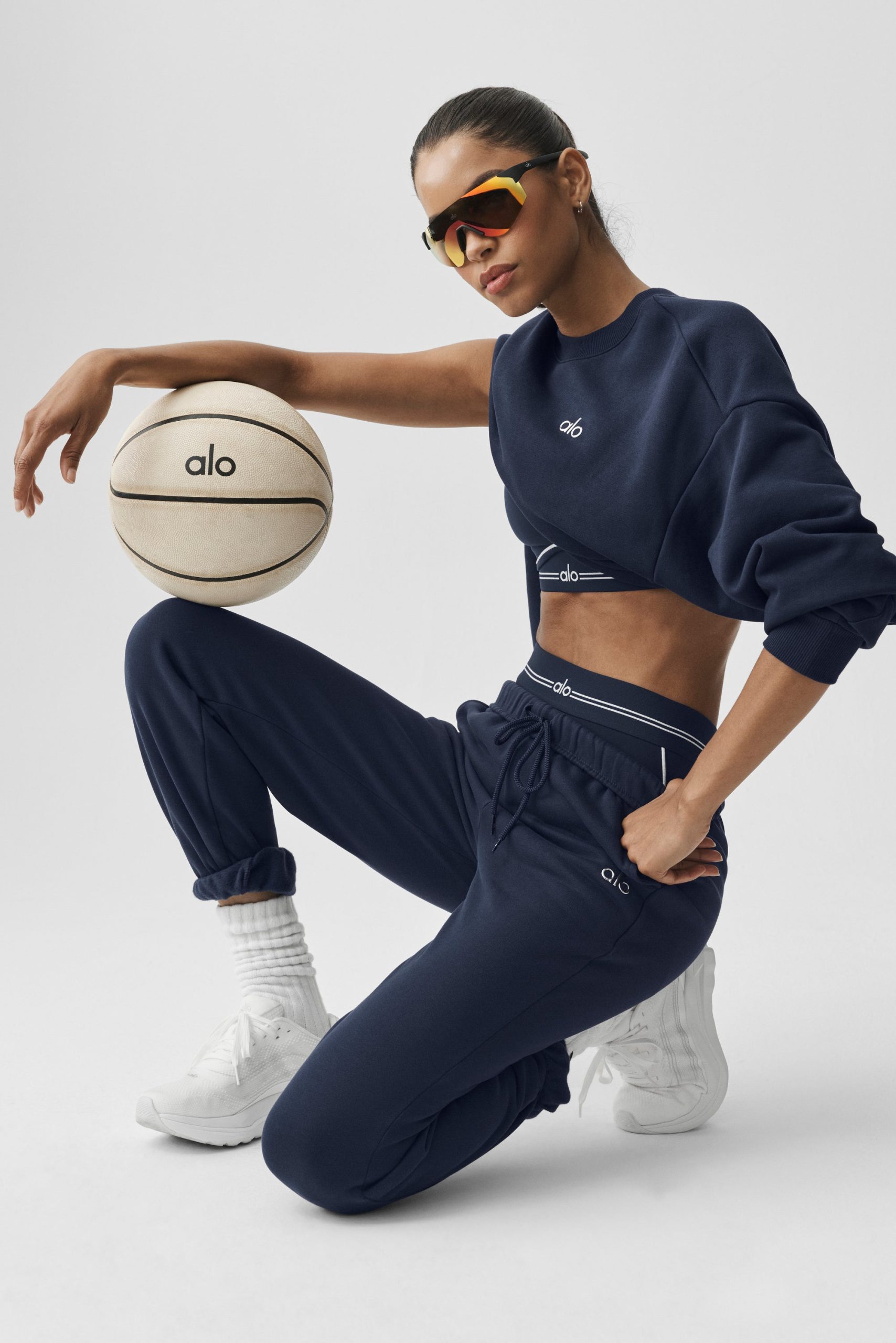 Accolade Sweatpant - Navy - Image 5
