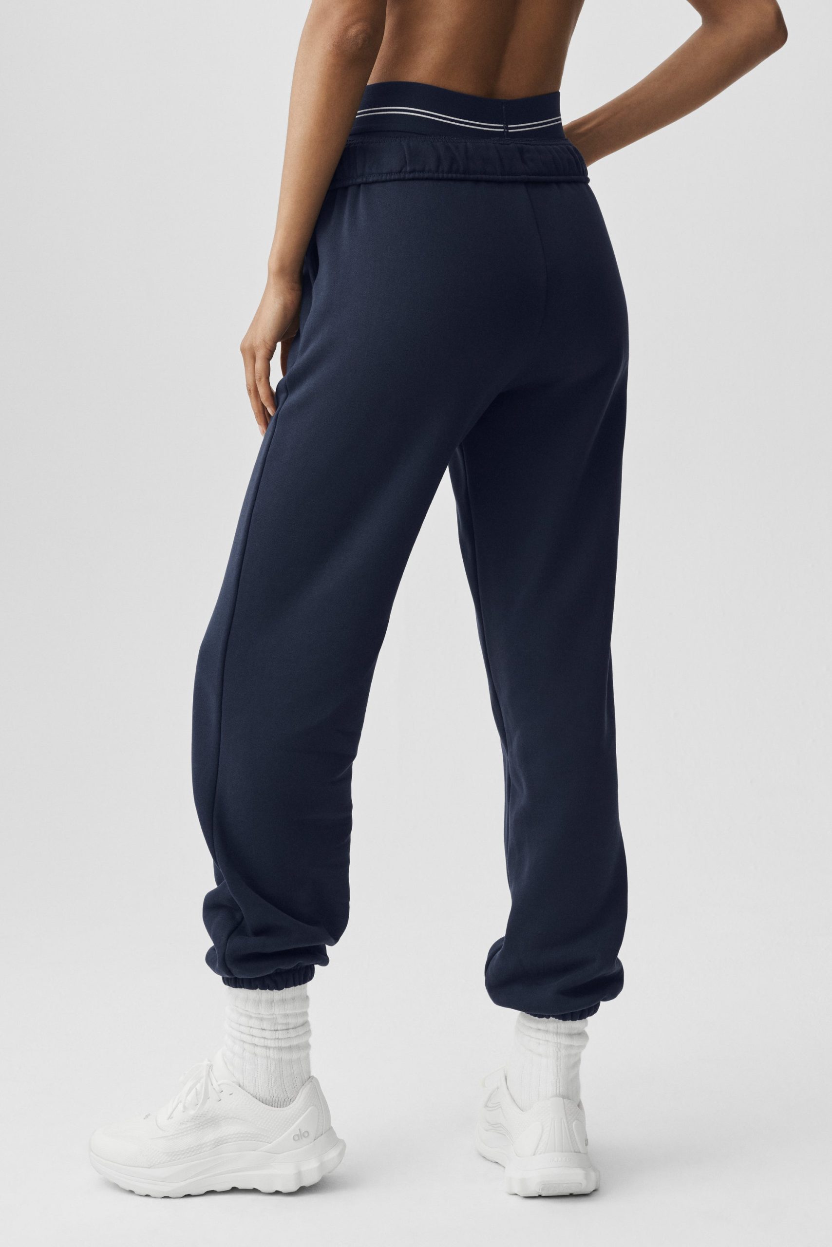 Accolade Sweatpant - Navy - Image 4