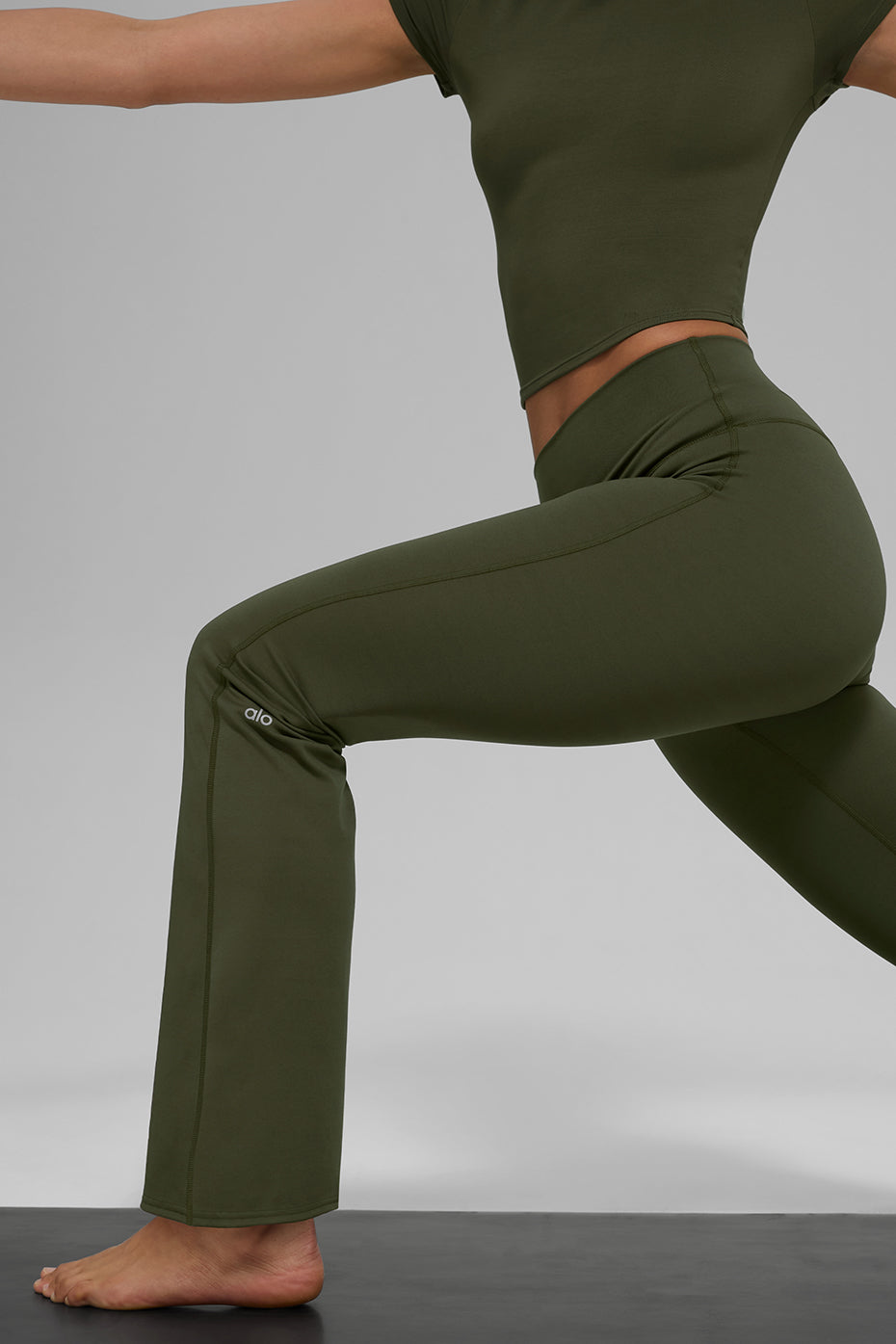 ALO Softsculpt High-Waist Bootcut Legging (Short) - Green Olive - Image 3