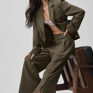 Mid-Rise Cosmopolitan Snap Pant - Olive Tree