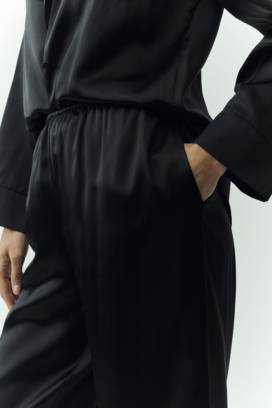Silk Luminous Pant (Long) - Black - Image 3