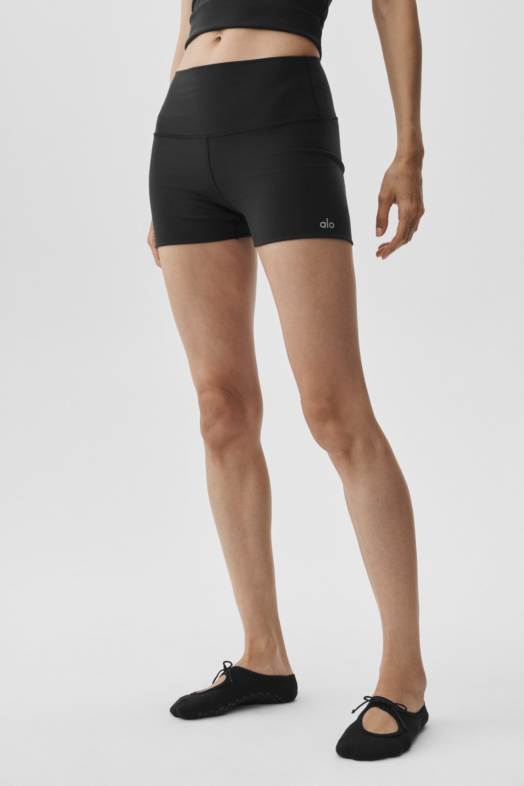 3 ALO Softsculpt High-Waist Precision Short - Black - Image 3