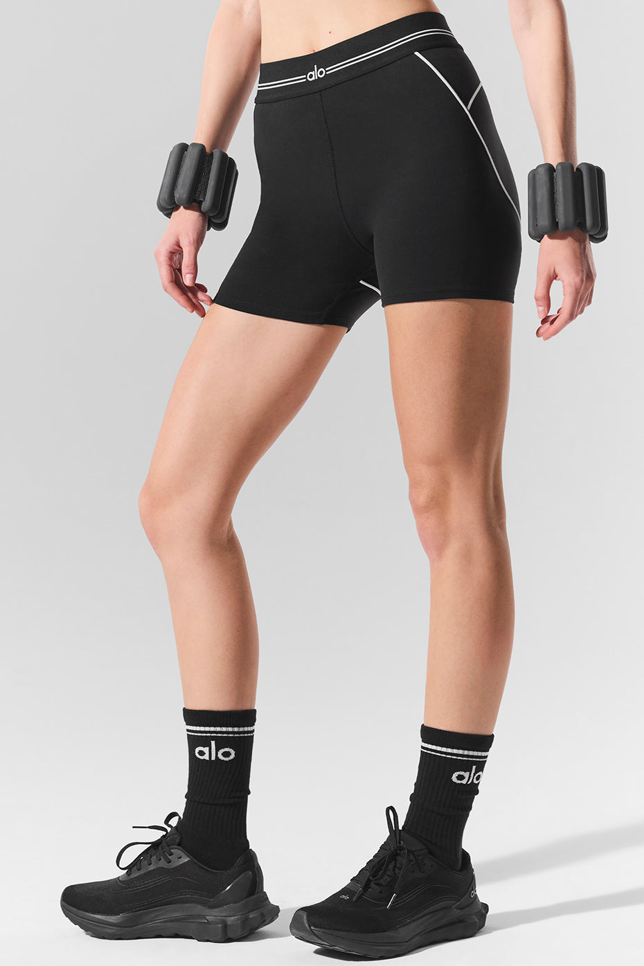 4 Airbrush High-Waist Heart Throb Short - Black/White