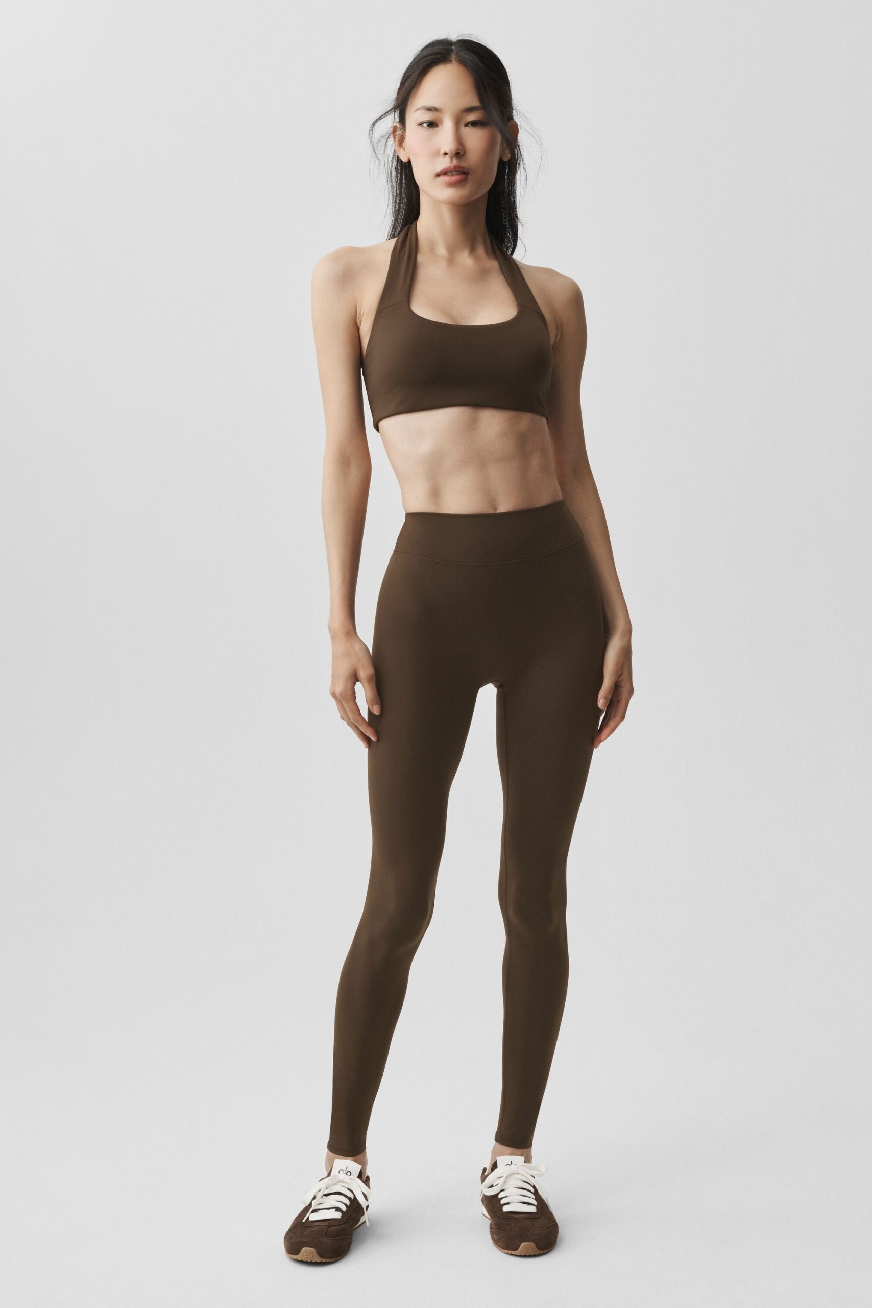 ALO Softsculpt Feel The Heat Halter Bra - Espresso - Image 5